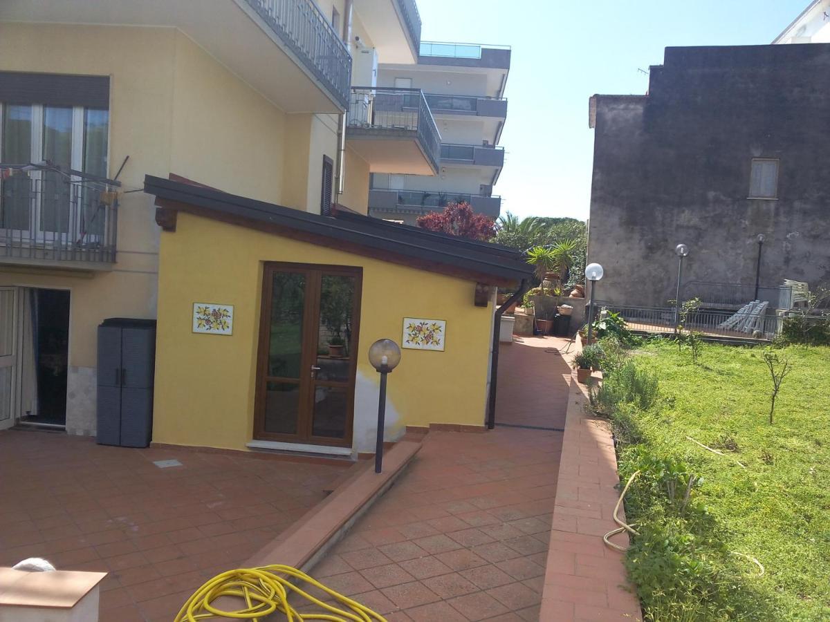 Villa Eleonora Formia Exterior foto